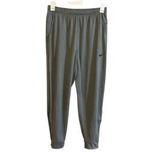 NIKE Gray Men’s Totality Dri-Fit Tapered Versatile Smoke Grey  Pants